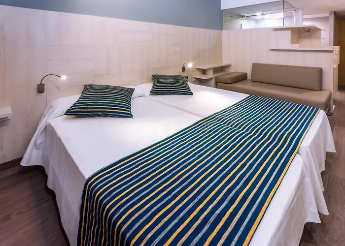Ght Sa Riera Hotell